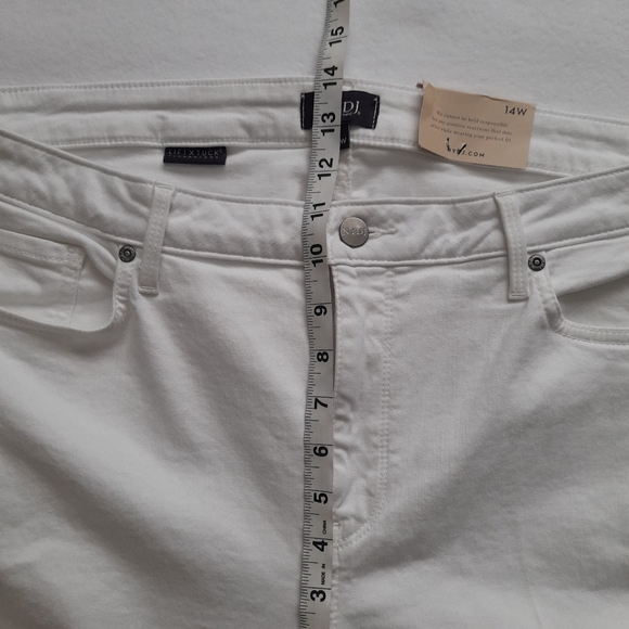 New NYDJ Lift X Tuck Technology High-Rise Wide Leg Jeans/pants - Picture 10 of 15